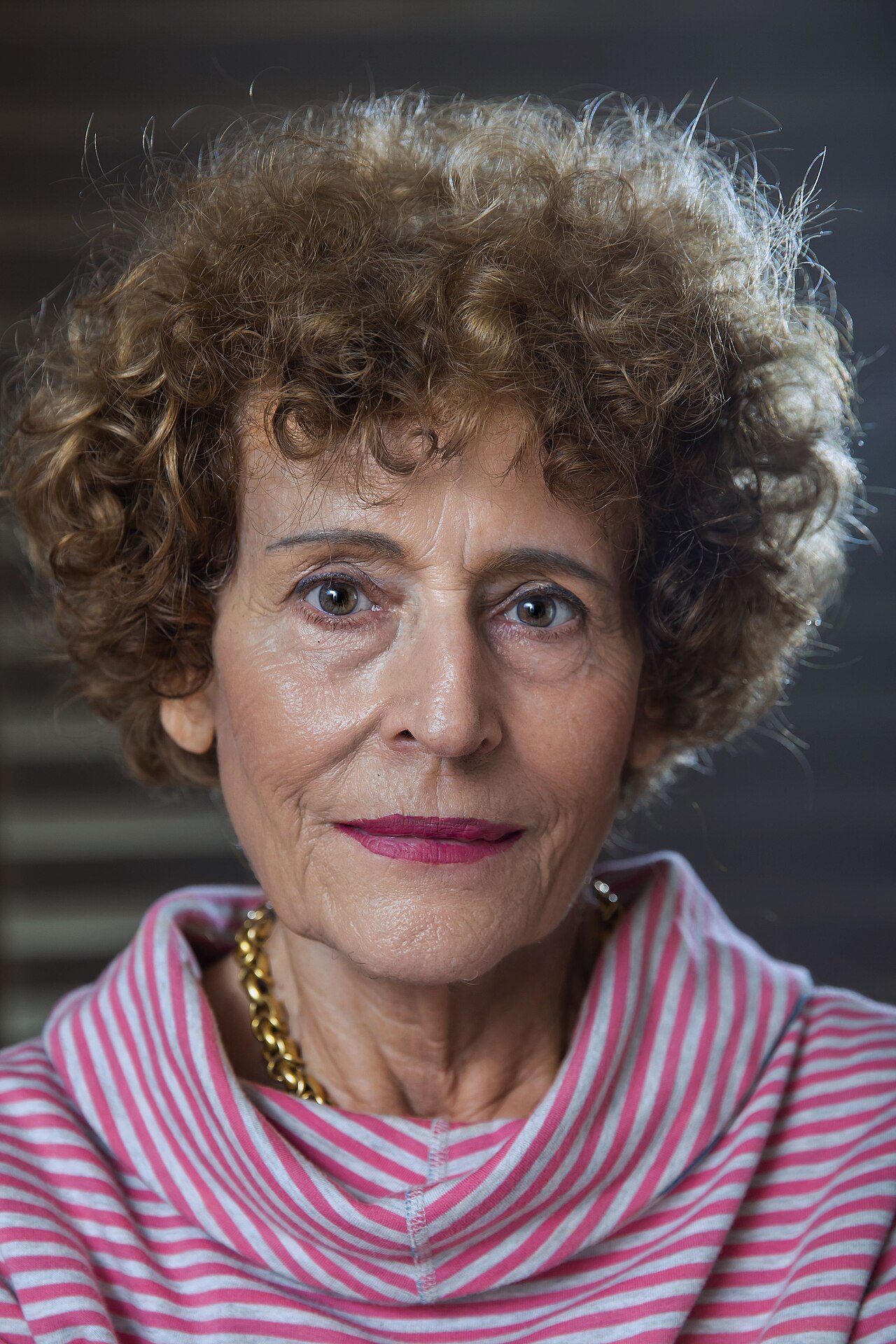 לאה צבעוני